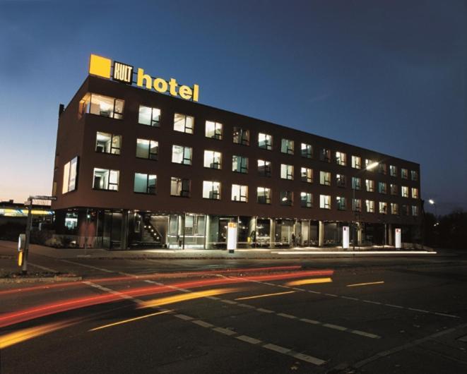 Kult Hotel インゴルシュタット エクステリア 写真